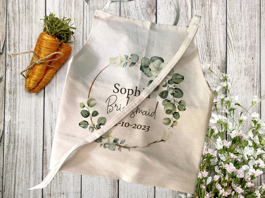 Personalised White Floral Design Quality Linen Apron Gift Set